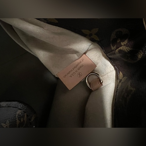 Louis Vuitton Artsy MM bag - Picture 10 of 10